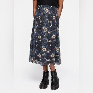 Disturbia skirt